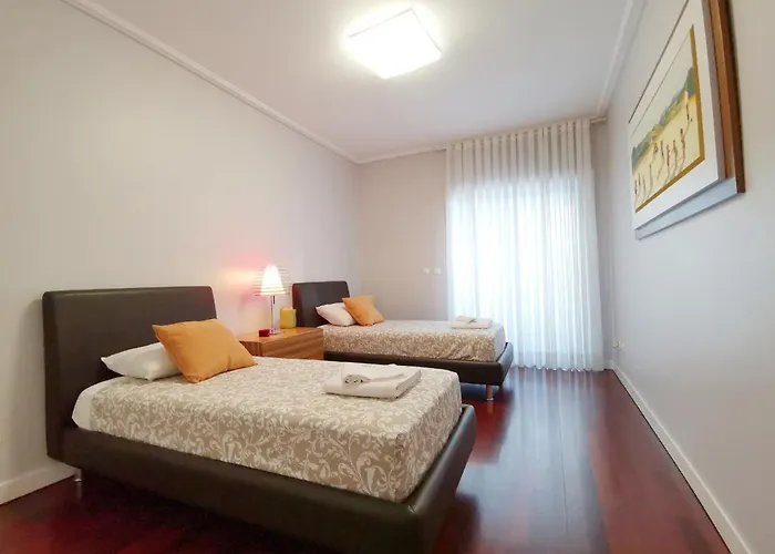 Entire Floor Parque Nacoes Prime Expo30 Apartment Lisbon