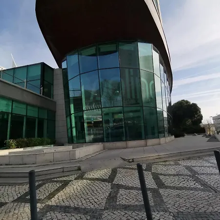 Entire Floor Parque Nacoes Prime Expo30 * Lisboa